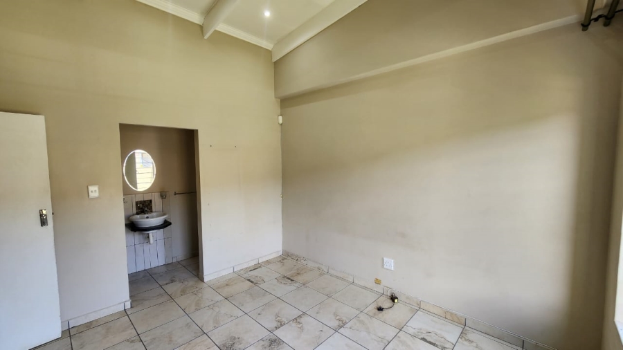 To Let 3 Bedroom Property for Rent in Waterval East North West